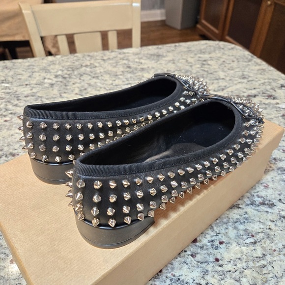 NEW Christian Louboutin Sweetie Jane Spikes Black Studded Flats Size 37 - Picture 9 of 13